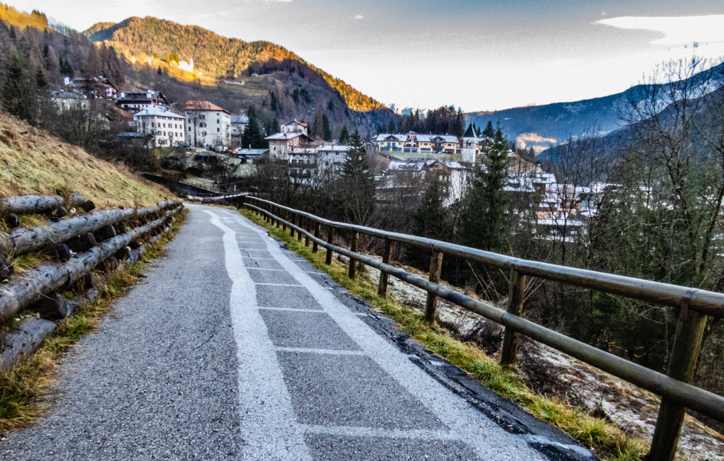 See Explanation.  Clicking on the picture will download
the highest resolution version available.